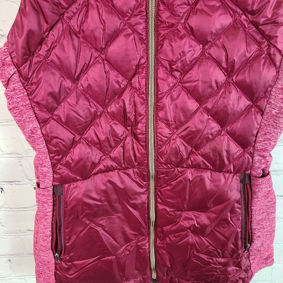 Lululemon down for a run vest size 4 - Picture 4 of 11